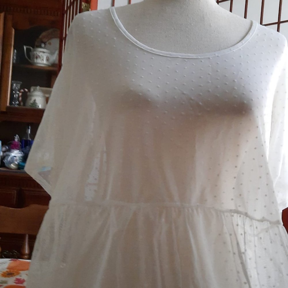 Piphany Soho Lacy Overlay XL NWT